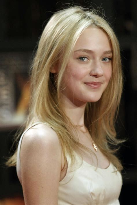 hottest blonde teens|The 40 Most Beautiful Young Actresses